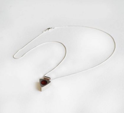 neshkaPendant5301_2_web neshkaPendant5301_2_web