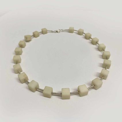 kruscheNecklace4Web